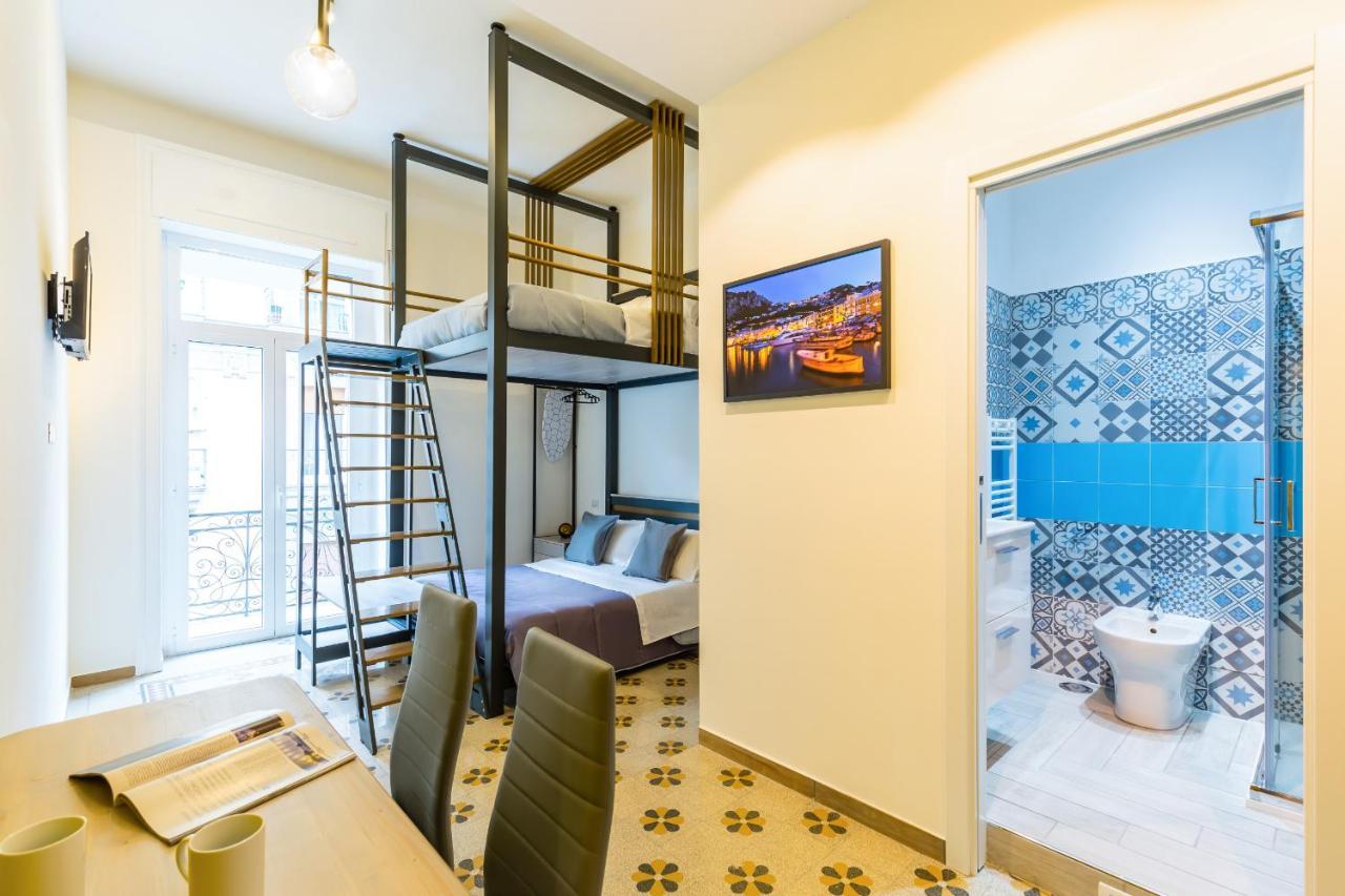Central Station Apartments & Suites 那不勒斯 外观 照片
