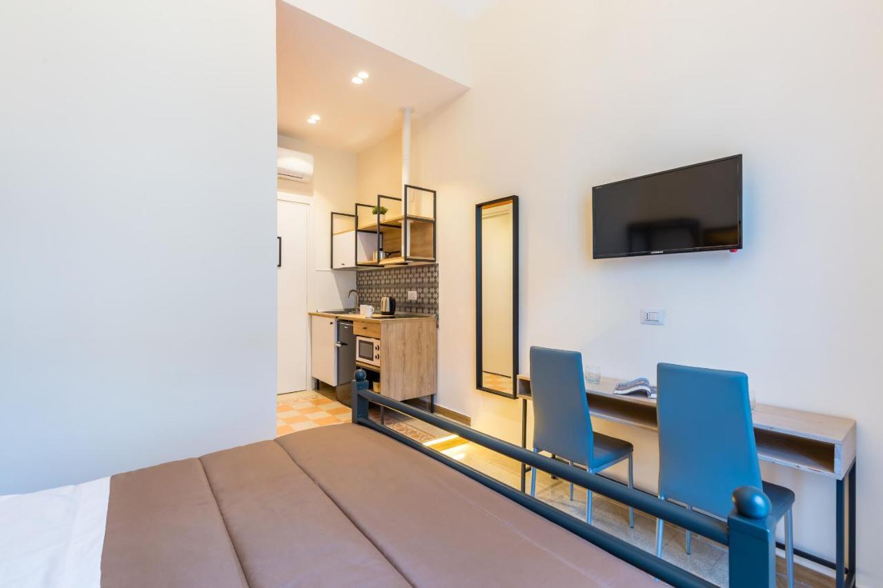 Central Station Apartments & Suites 那不勒斯 外观 照片